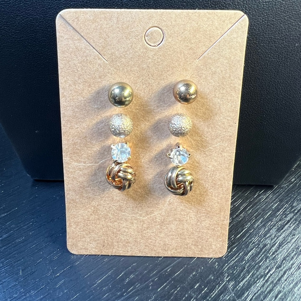 Good Stud Earrings. Set of 4